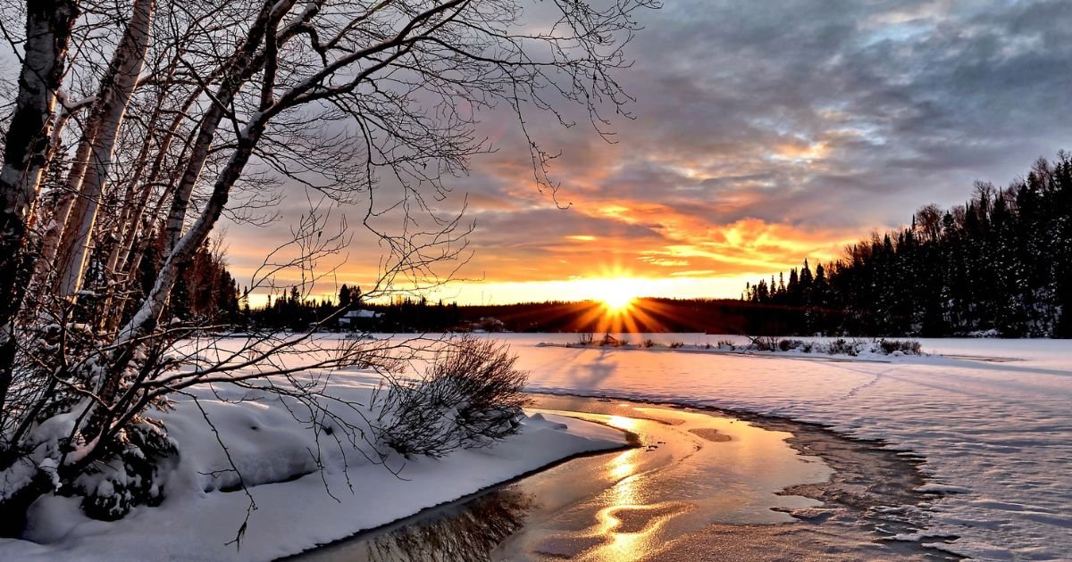 100 Cozy Winter Solstice Quotes About Darkness, Light, and Renewal